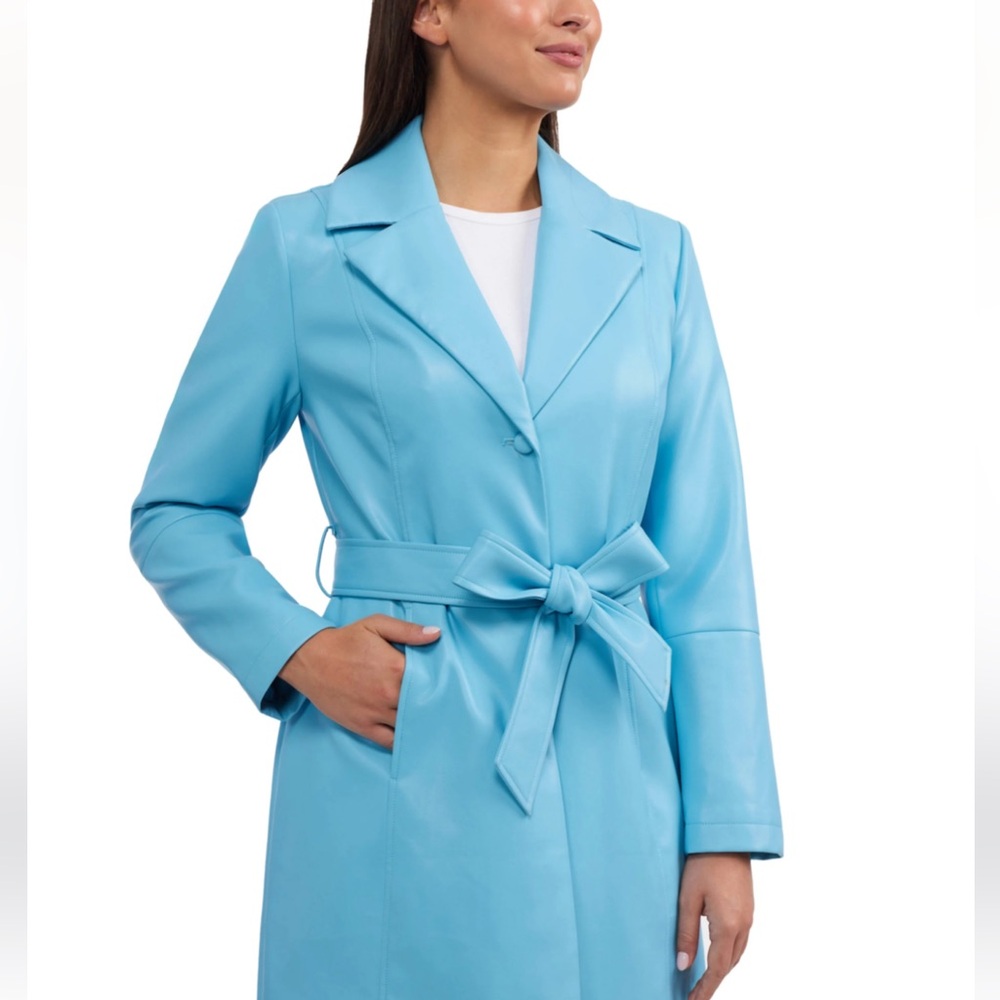 Badgley Mischka
Badgley Mischka-Single-Breasted Sleek Cut
Trench Coat NWT